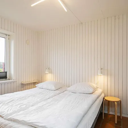 4 Person On A In Apartmán