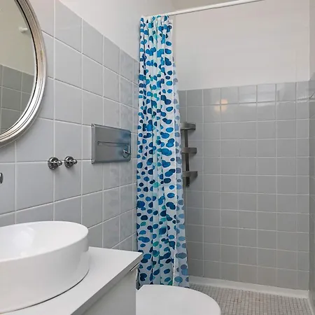 4 Person On A In Apartment *